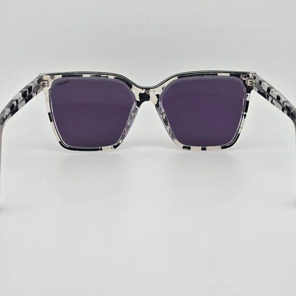 *SOLD* Quay Australia Level Up Black Pearl Tortoise Frame Smoke Lens Sunglasses - Picture 4 of 14